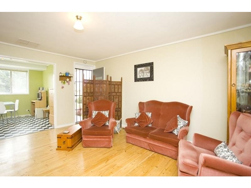 5 Milford Street, Latham ACT 2615