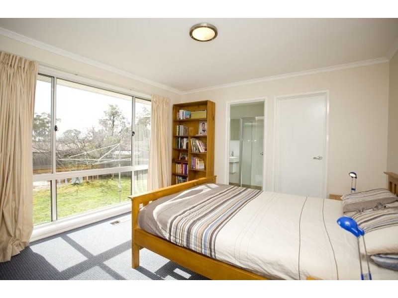 40 Findlay Street, Higgins ACT 2615