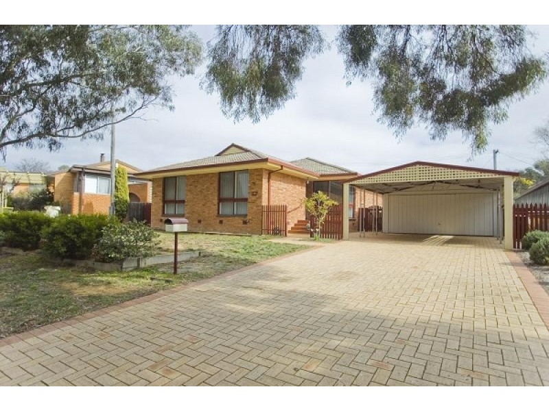 15 Kissane Crescent, Evatt ACT 2617
