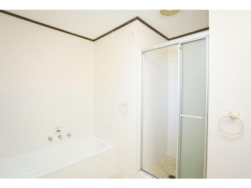 25 Sampson Close, Melba ACT 2615