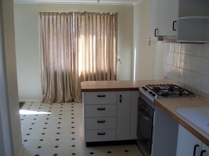 32 Elizabeth Crescent, Macquarie ACT 2614