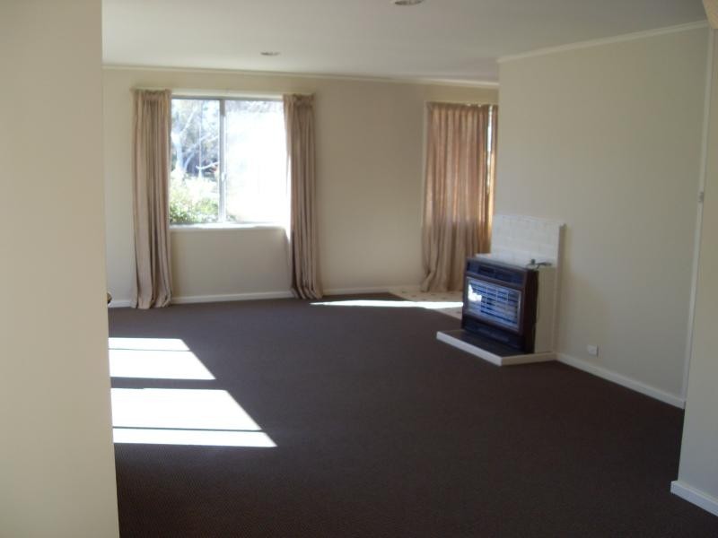 32 Elizabeth Crescent, Macquarie ACT 2614