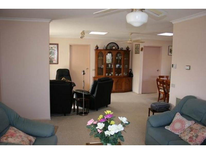 37 Ennor Crescent, Florey ACT 2615