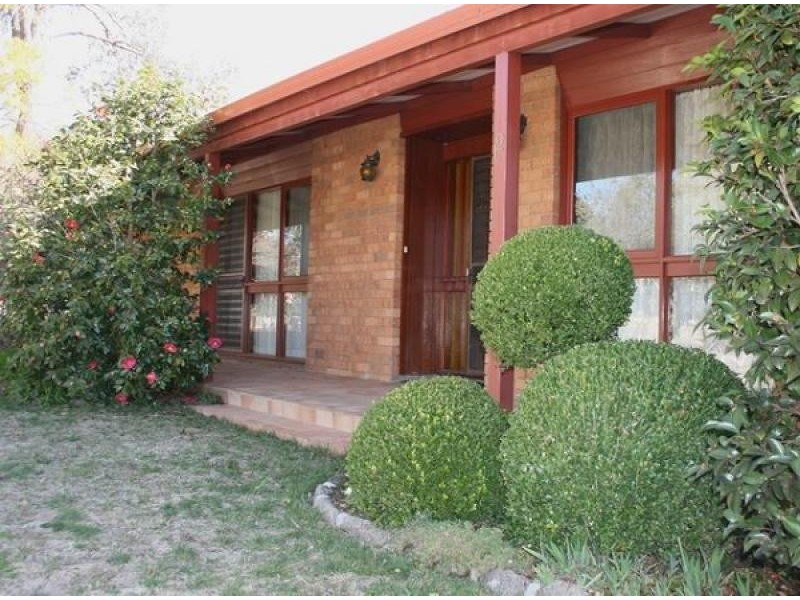 12 Harcourt Street, Weetangera ACT 2614