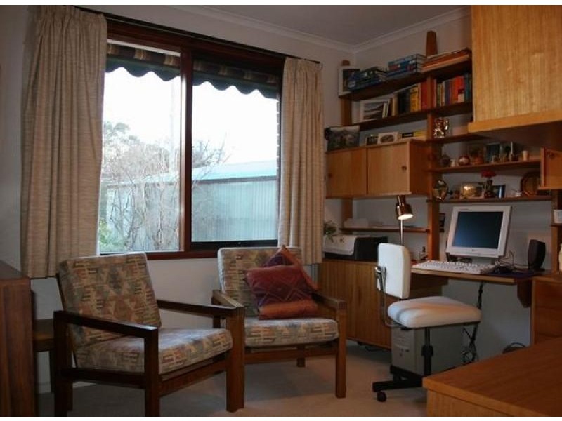 12 Harcourt Street, Weetangera ACT 2614