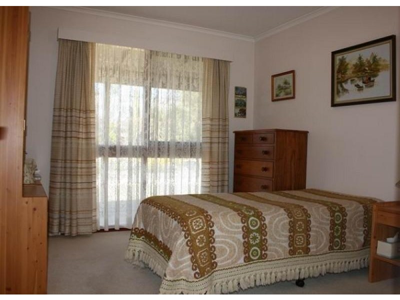 12 Harcourt Street, Weetangera ACT 2614