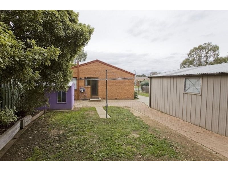 6 Summerville Crescent, Florey ACT 2615