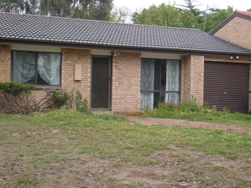 8 Skertchly Place, Florey ACT 2615