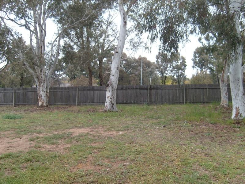 8 Skertchly Place, Florey ACT 2615