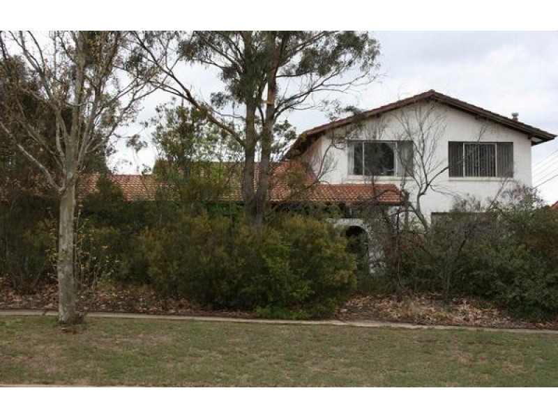 73 Osburn Drive, Macgregor ACT 2615