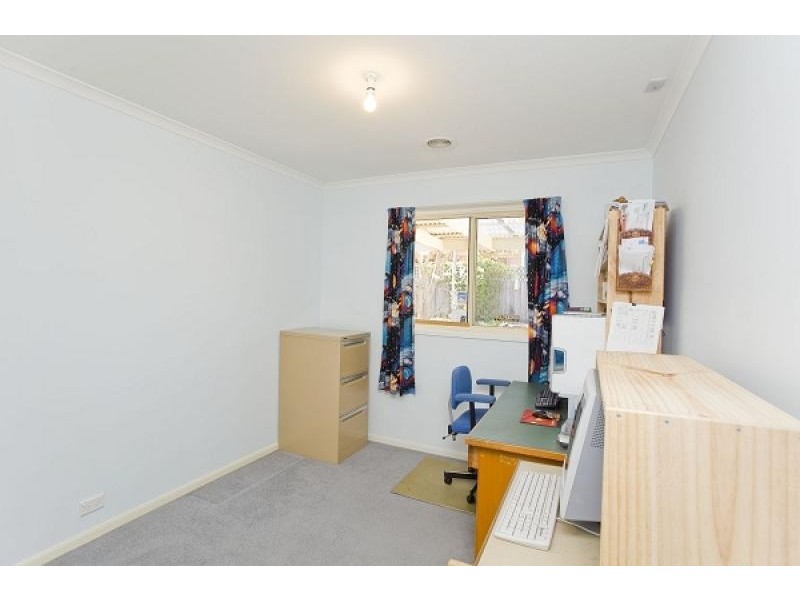 11 Dacomb Court, Dunlop ACT 2615