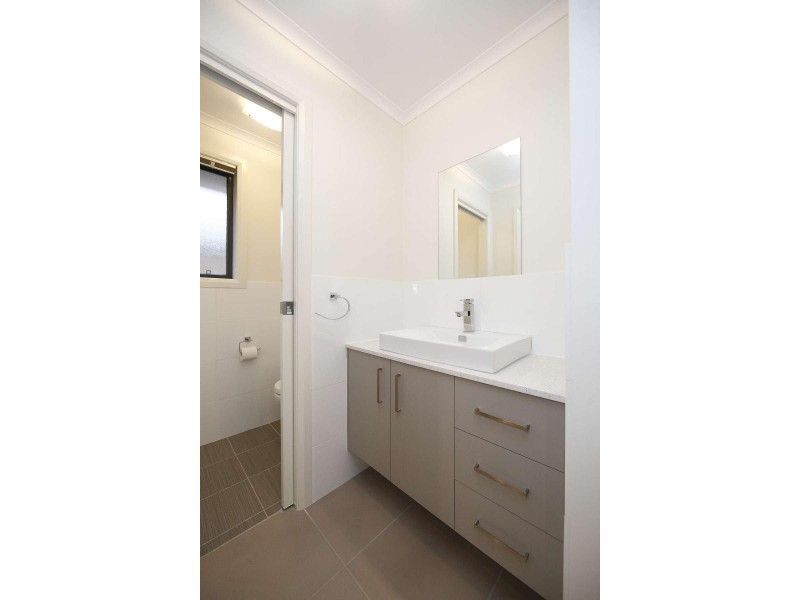 24 Kylie Tennant Street, Franklin ACT 2913