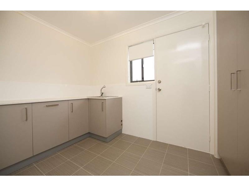 24 Kylie Tennant Street, Franklin ACT 2913