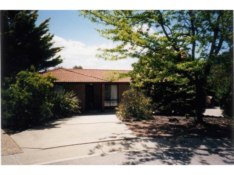 8 Monson Place, Mckellar ACT 2617