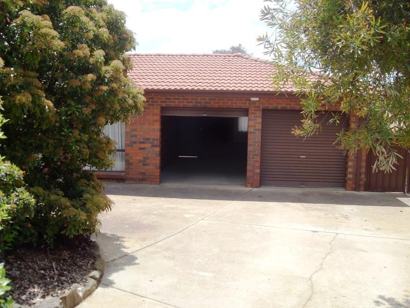 8 Monson Place, Mckellar ACT 2617