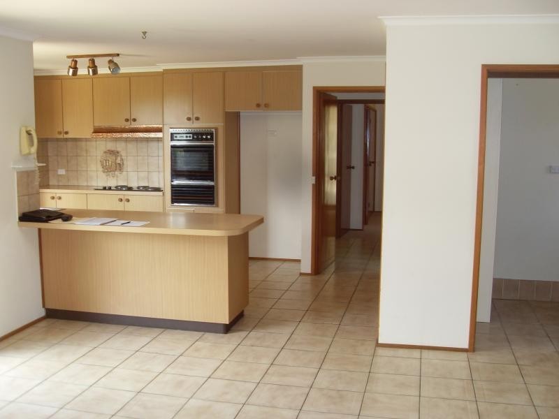 8 Monson Place, Mckellar ACT 2617