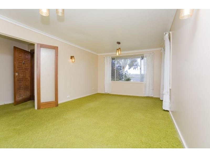44 Hensman Street, Latham ACT 2615