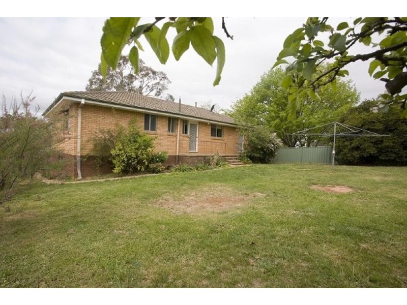 44 Hensman Street, Latham ACT 2615