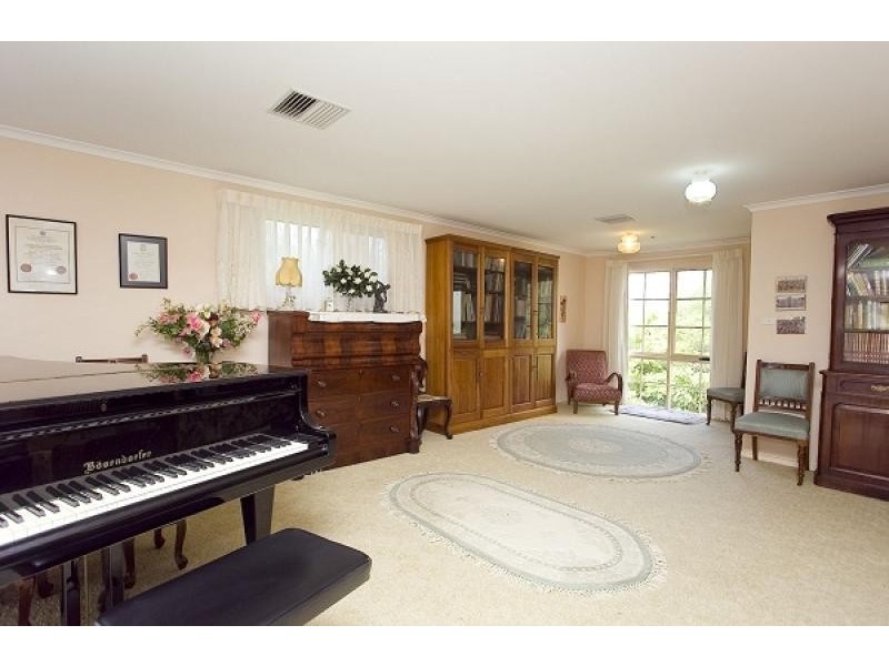 29 Shumack Street, Weetangera ACT 2614