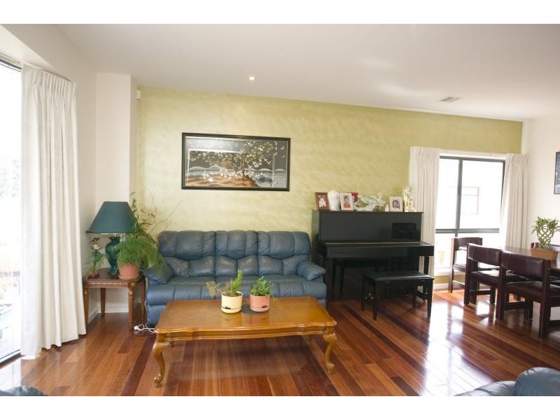 307 Gundaroo Drive, Gungahlin ACT 2912