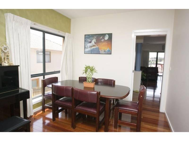 307 Gundaroo Drive, Gungahlin ACT 2912