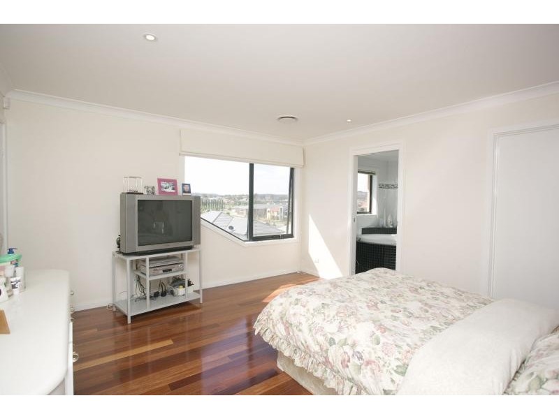 307 Gundaroo Drive, Gungahlin ACT 2912