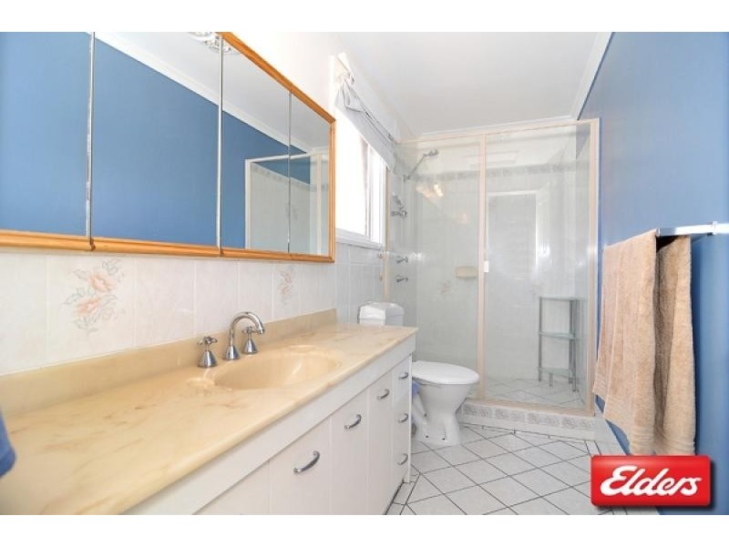 51 Wrenfordsley Place, Latham ACT 2615