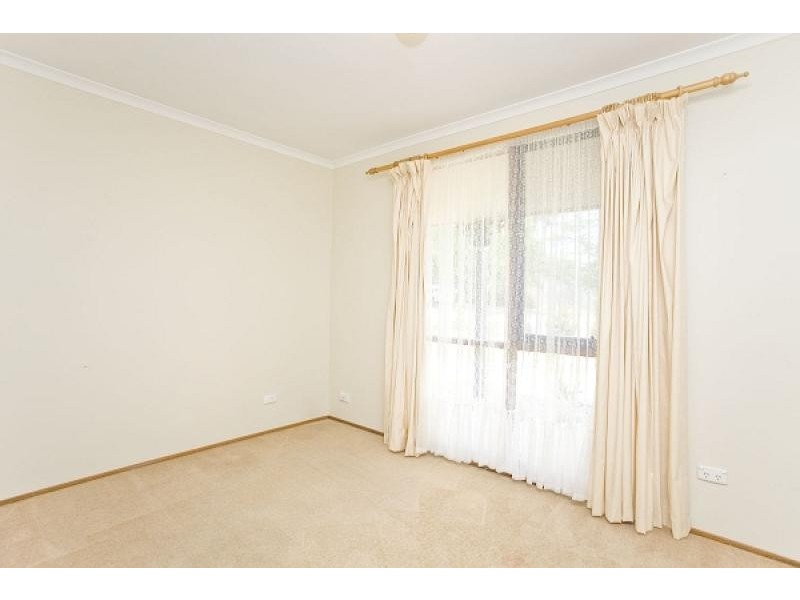 16 Grover Crescent, Mckellar ACT 2617