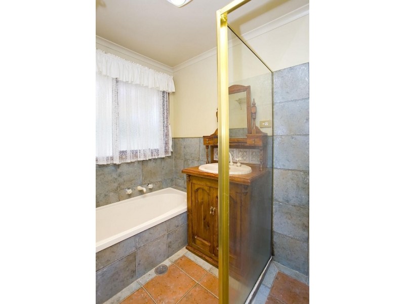 16 Grover Crescent, Mckellar ACT 2617