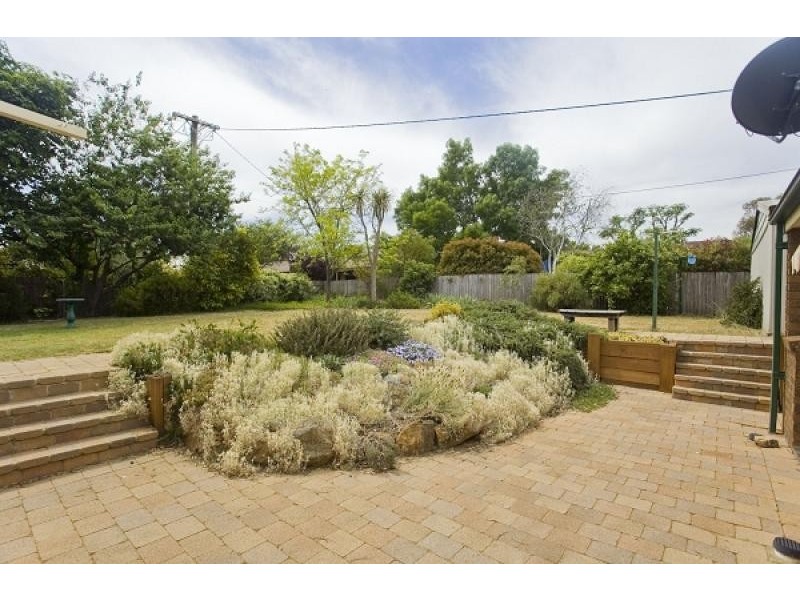 16 Grover Crescent, Mckellar ACT 2617