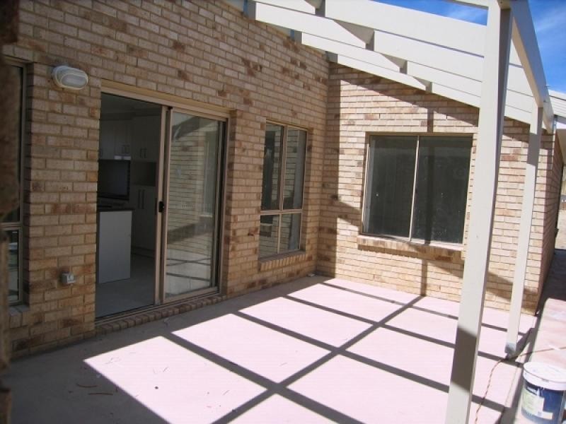 5 Wilenski Street, Casey ACT 2913