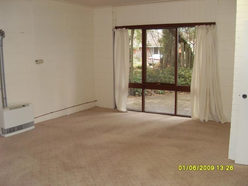 15 Mathieson Crescent, Weetangera ACT 2614
