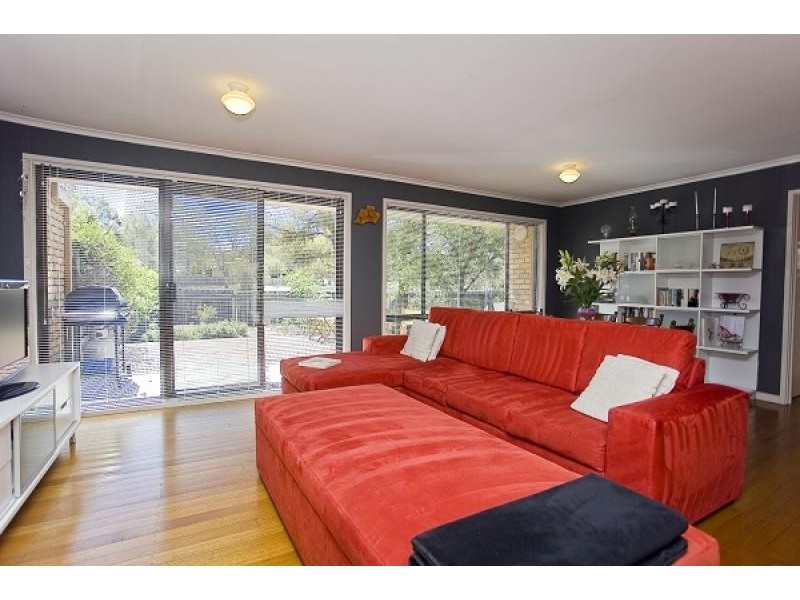 6 Lyttleton Crescent, Cook ACT 2614