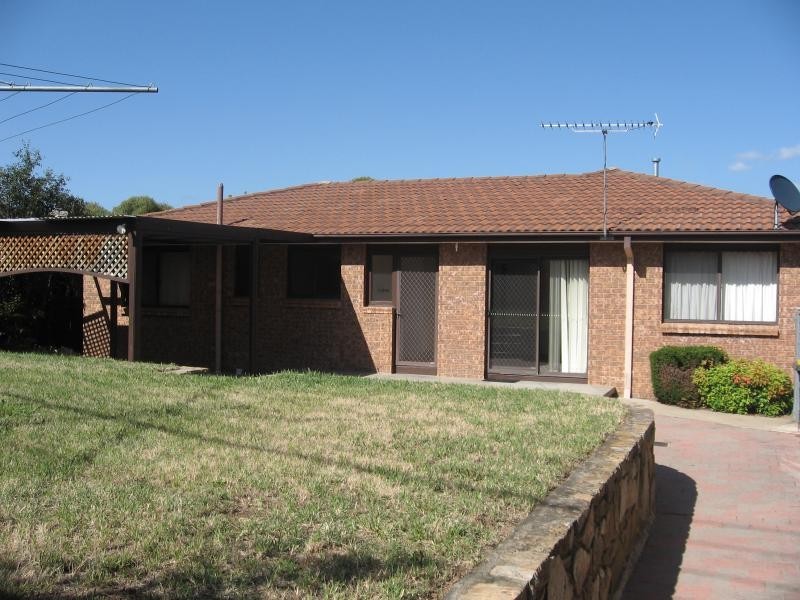 6 Dalgarno Close, Oxley ACT 2903