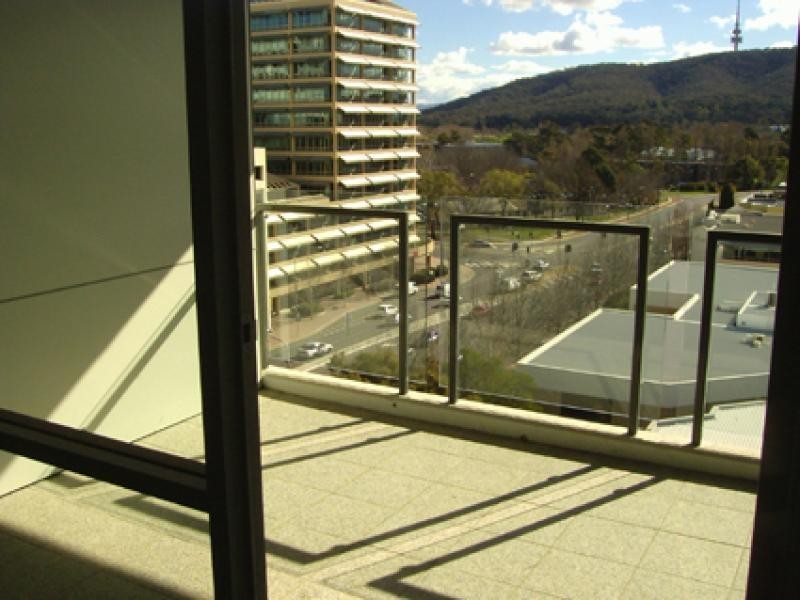 Apartment 35/18 Moore Street, Turner ACT 2612
