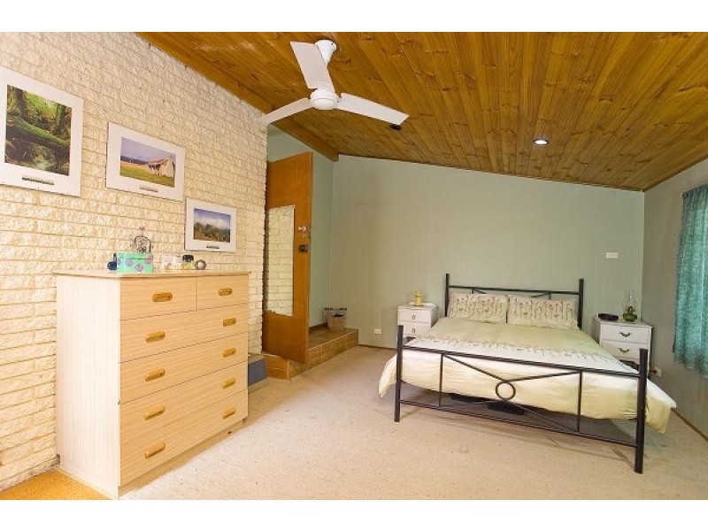 5 Blackman Crescent, Macquarie ACT 2614