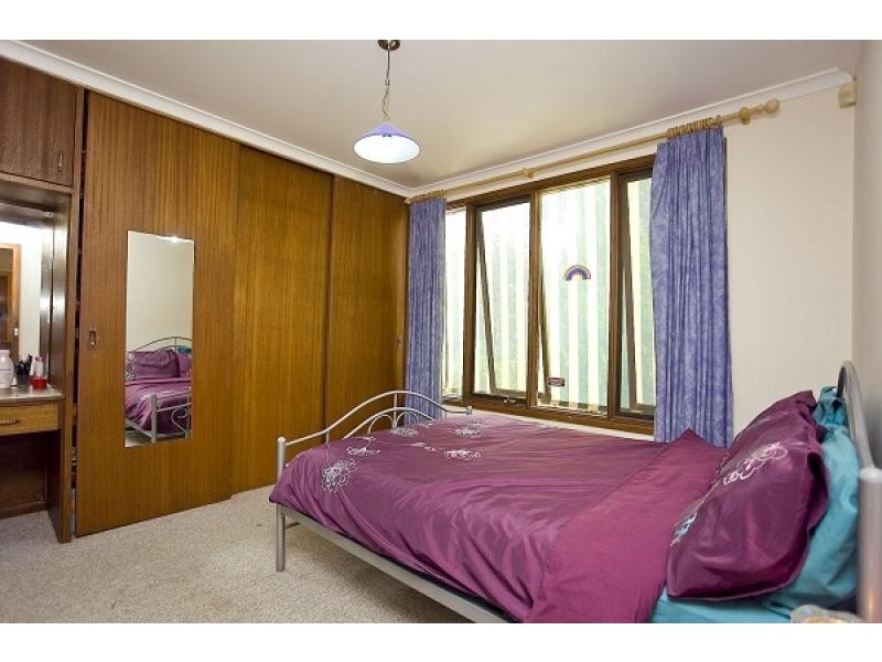5 Blackman Crescent, Macquarie ACT 2614