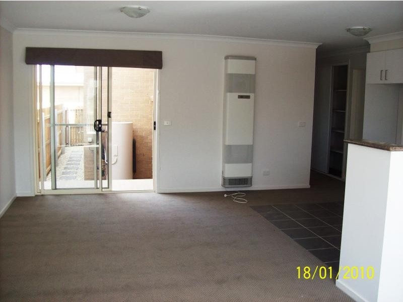 10/85 Macfarlane Burnet Avenue, Macgregor ACT 2615