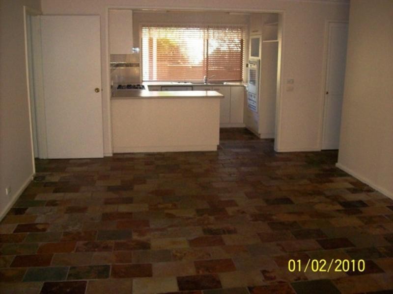 12 Alleyne Close, Macgregor ACT 2615