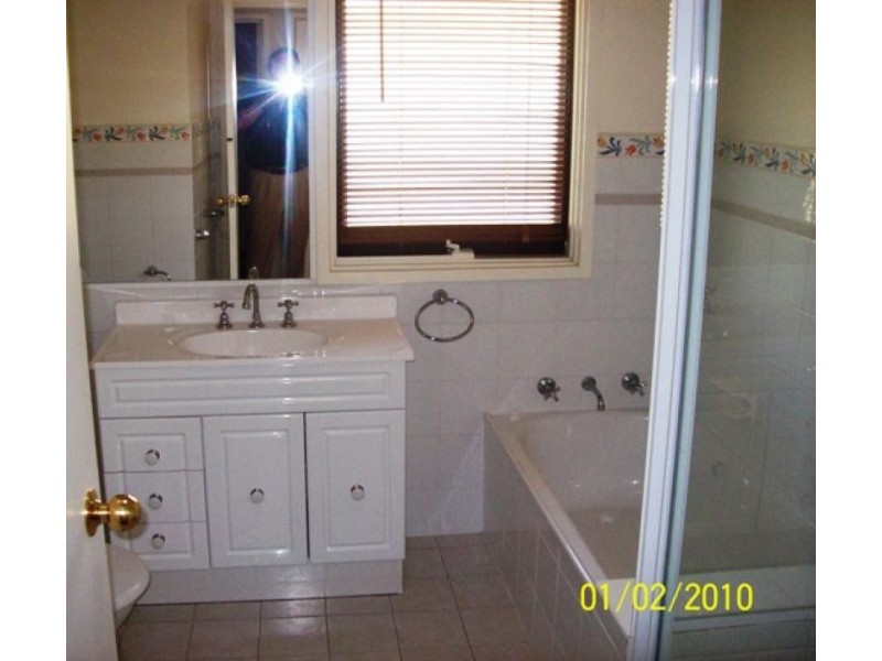 12 Alleyne Close, Macgregor ACT 2615