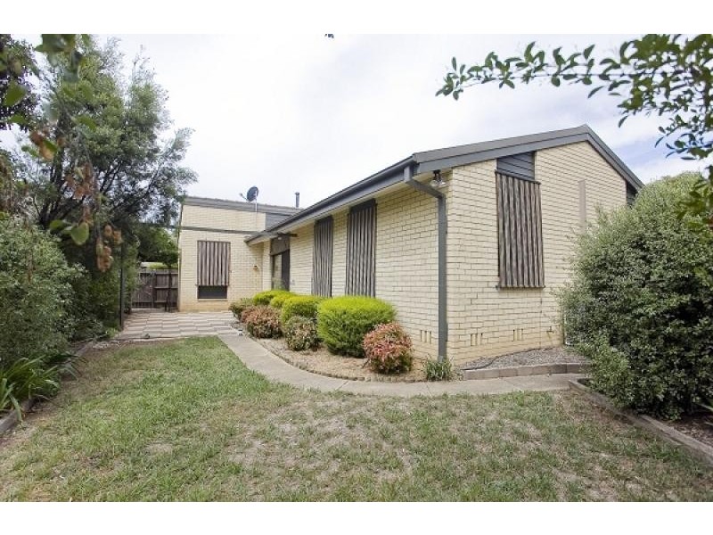 10 Packham Place, Charnwood ACT 2615