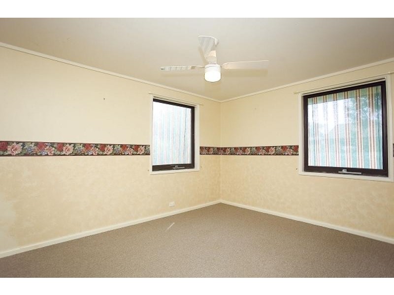 10 Packham Place, Charnwood ACT 2615