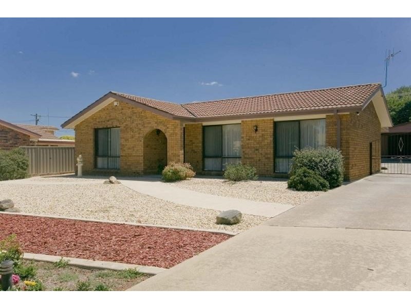 7 Edman Close, Florey ACT 2615