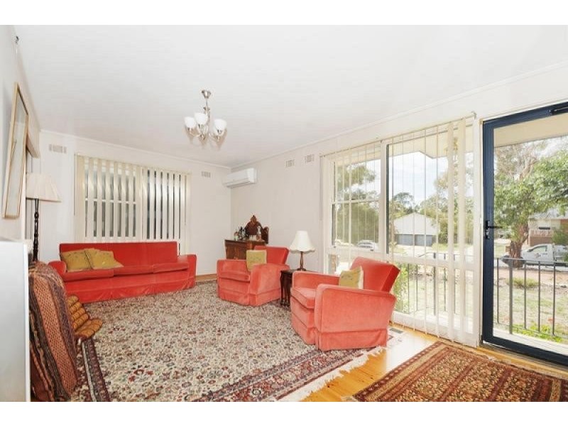 12 Macfarland Crescent, Chifley ACT 2606