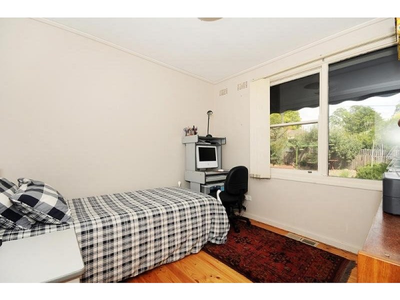 12 Macfarland Crescent, Chifley ACT 2606