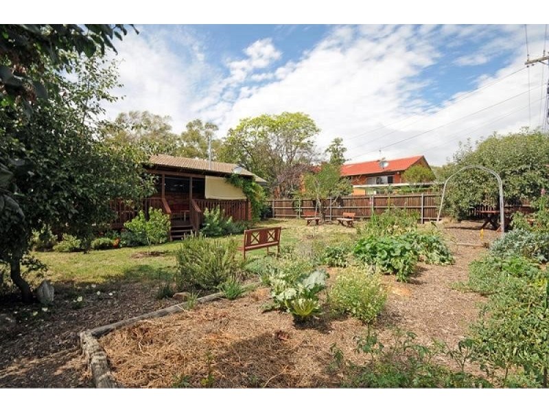 12 Macfarland Crescent, Chifley ACT 2606
