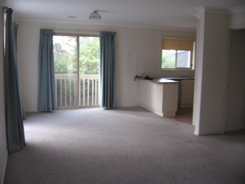 7/131 Britten Jones Drive, Holt ACT 2615