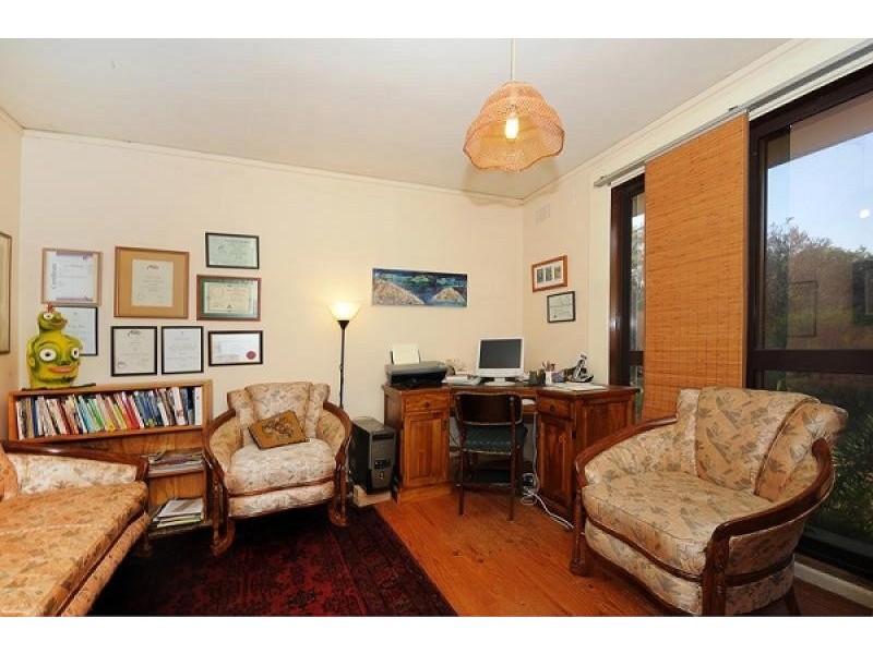 4 Grylls Crescent, Cook ACT 2614