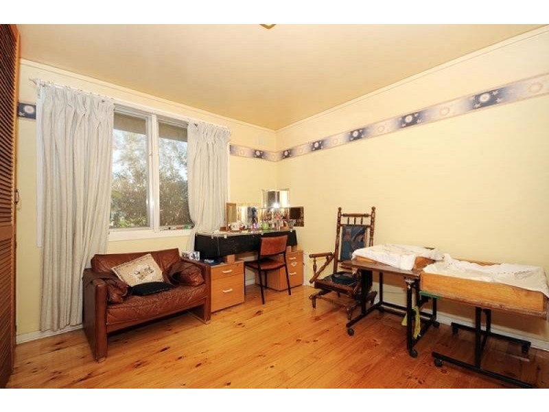 4 Grylls Crescent, Cook ACT 2614