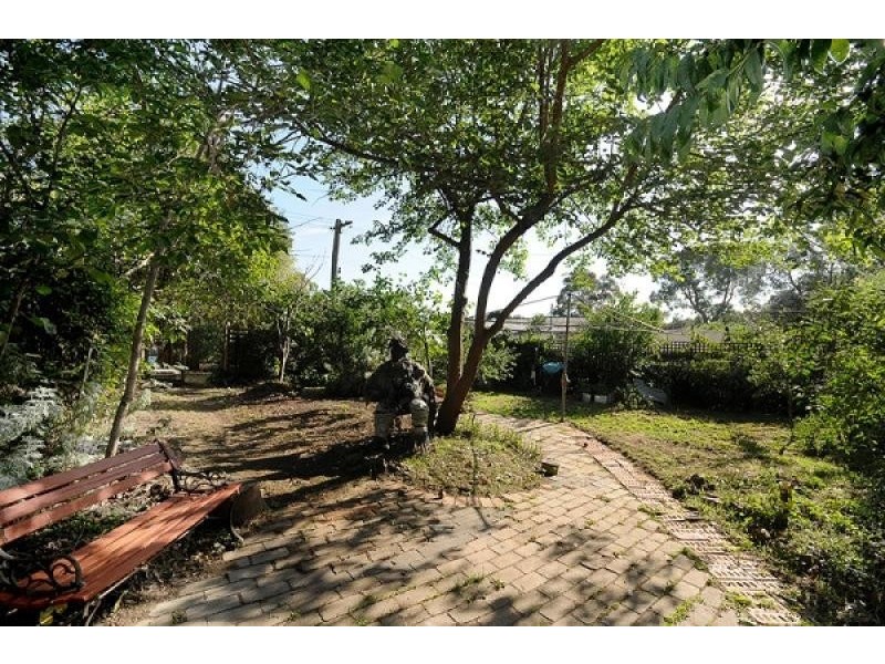 4 Grylls Crescent, Cook ACT 2614